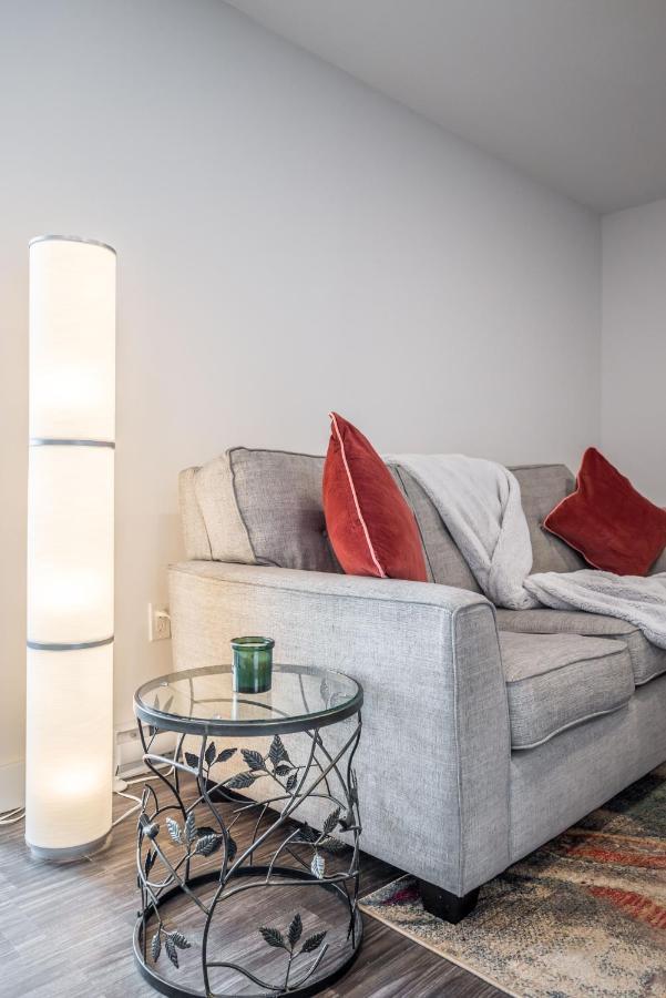 Modern Contemporary 2 Bedroom Suite Halifax Exterior foto